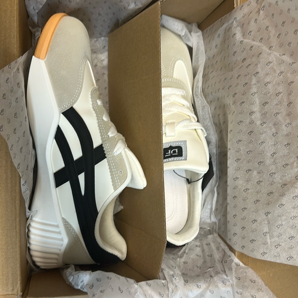 DeFlorance Vintage sneakers